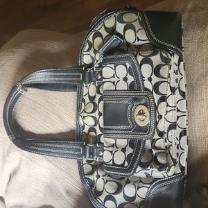 Coach bag (authentic)